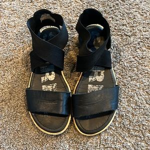 Sorel Ella Criss Cross Sandal
